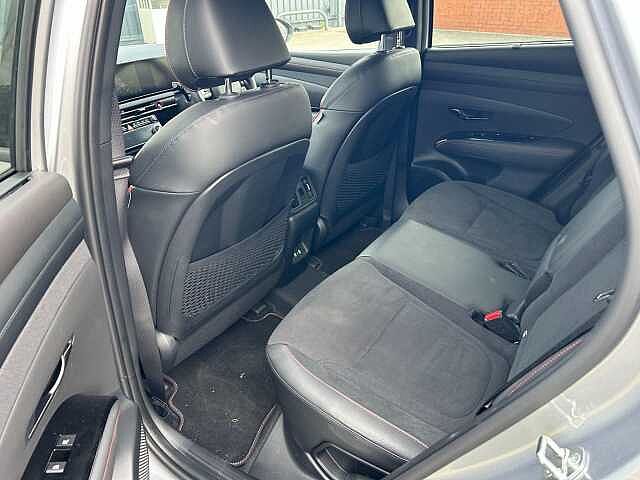 Hyundai TUCSON PLUG-IN HYBRID 1.6 T-GDi 13.8kWh N Line S Auto Euro 6 (s/s) 5dr Silver