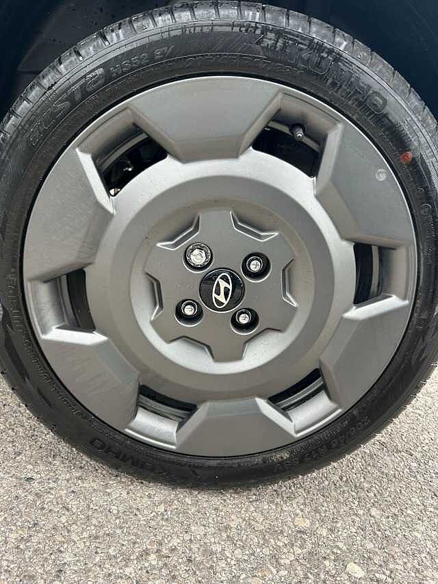 Hyundai INSTER Long Range 49kWh Cross Auto 5dr