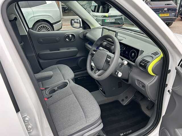 Hyundai INSTER Long Range 49kWh Cross Auto 5dr
