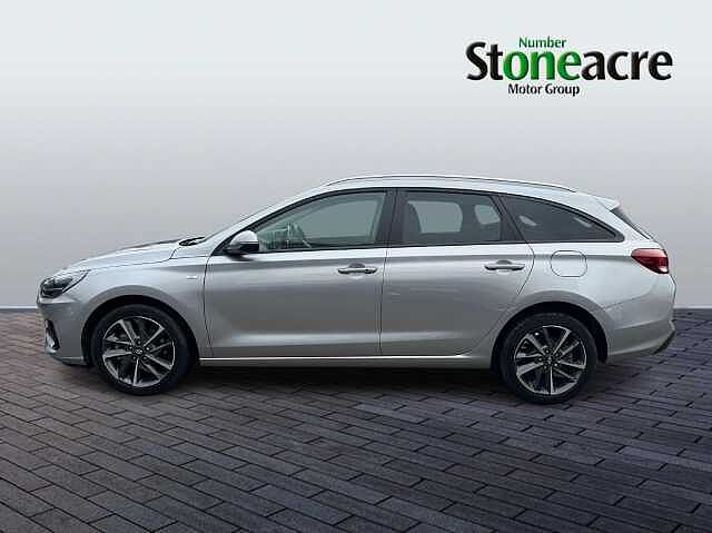 Hyundai i30 1.0 T-GDi MHEV Premium Tourer DCT Euro 6 (s/s) 5dr