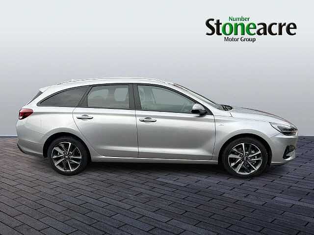 Hyundai i30 1.0 T-GDi MHEV Premium Tourer DCT Euro 6 (s/s) 5dr