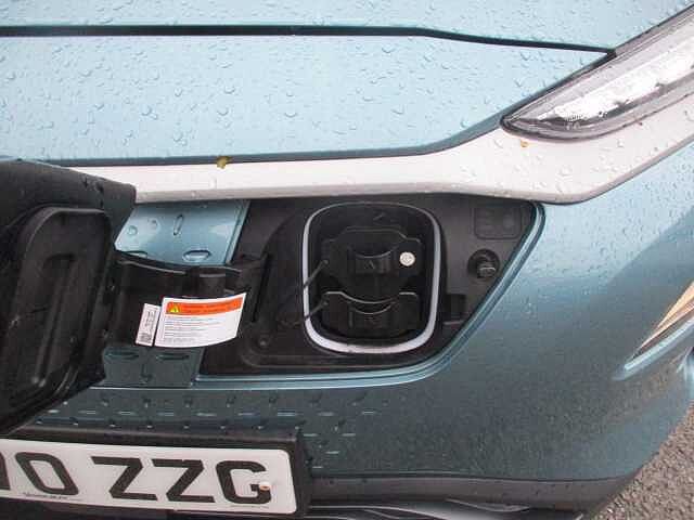 Hyundai KONA 39kWh SE Auto 5dr (10.5kW Charger)