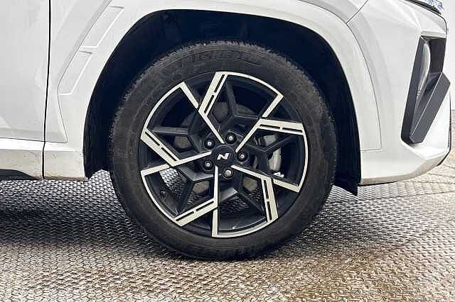 Hyundai TUCSON PLUG-IN HYBRID 1.6 T-GDi 13.8kWh N Line Auto Euro 6 (s/s) 5dr White